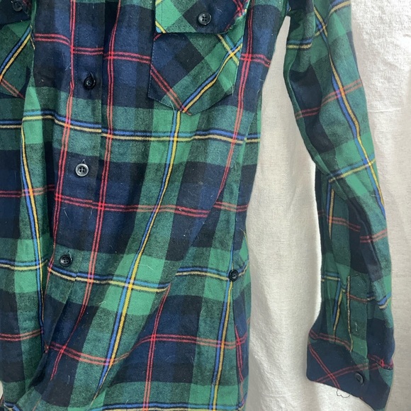 Plaid flannel - Picture 3 of 8